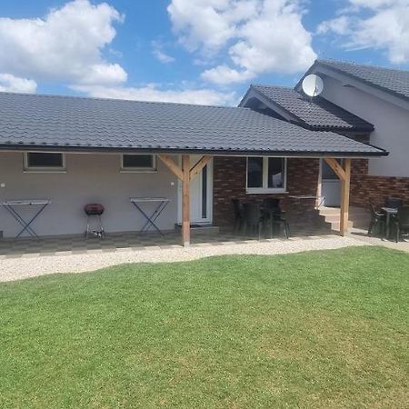 Alexej Apartmany Veľký Meder Екстериор снимка